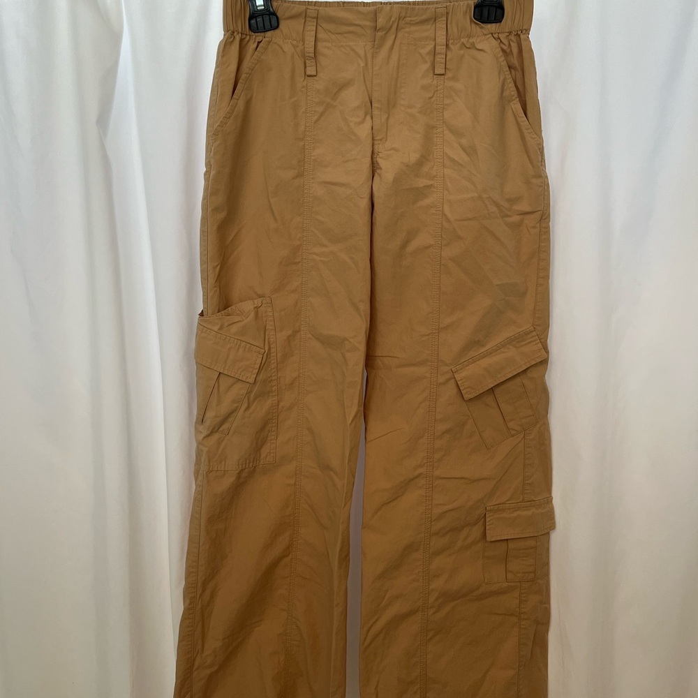 Women’s Tan Cargo Pants